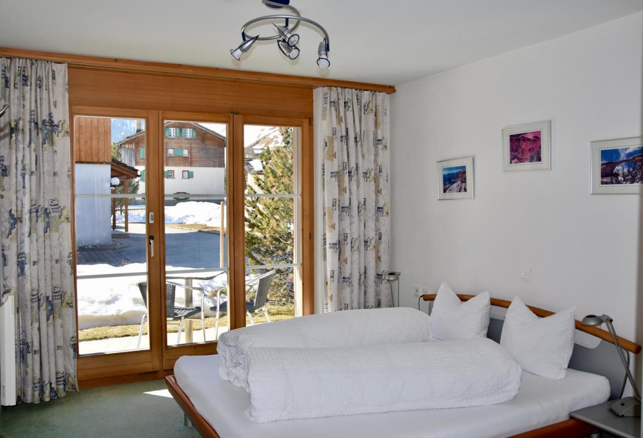 Schnider Bed&Breakfast und Café Vals Extérieur photo