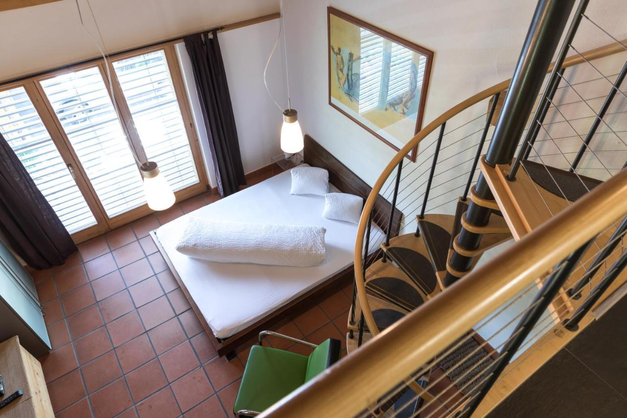 Schnider Bed&Breakfast und Café Vals Extérieur photo