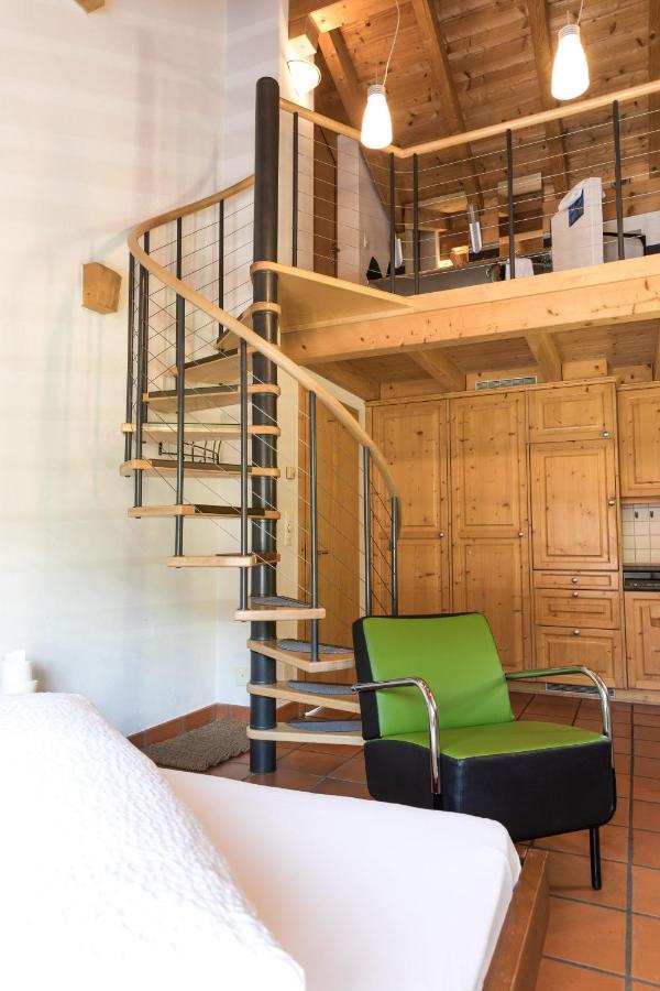 Schnider Bed&Breakfast und Café Vals Extérieur photo