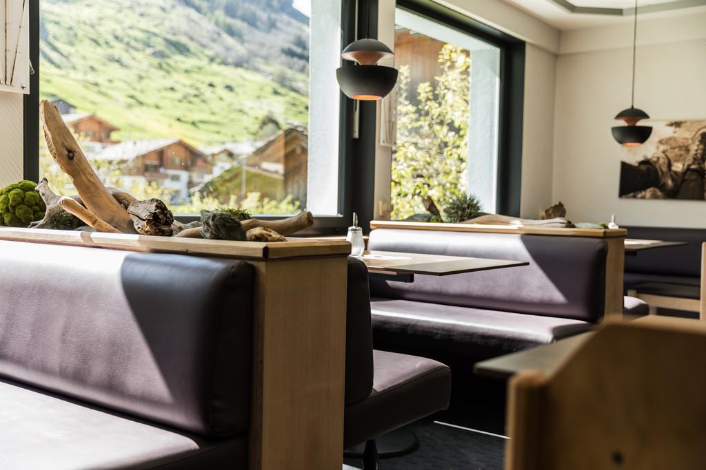 Schnider Bed&Breakfast und Café Vals Extérieur photo