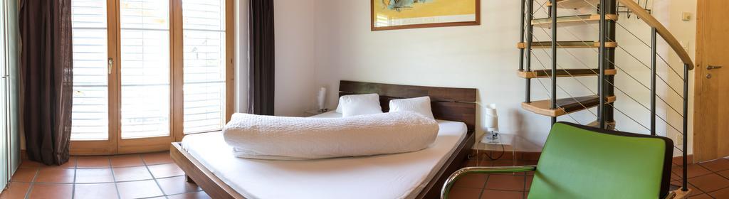 Schnider Bed&Breakfast und Café Vals Extérieur photo